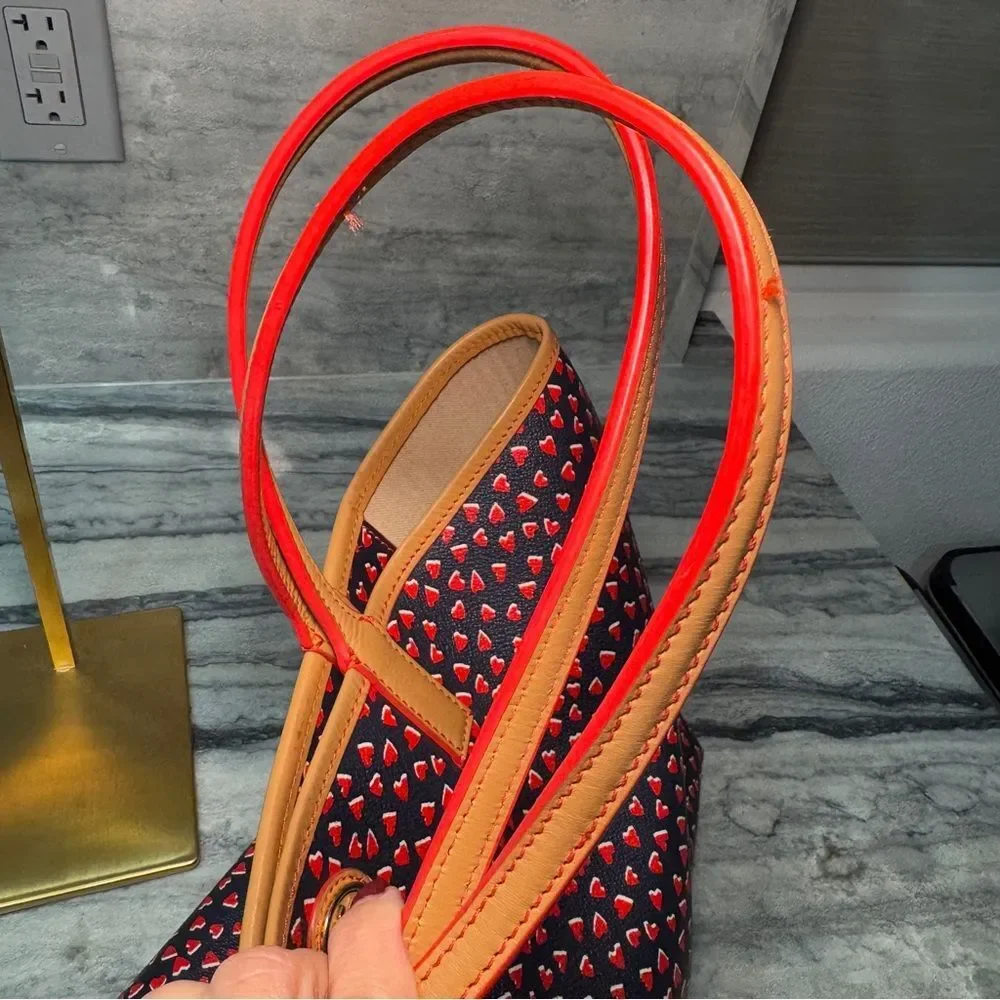 Tory Burch Kerrington Hearts Amore‎ Tote